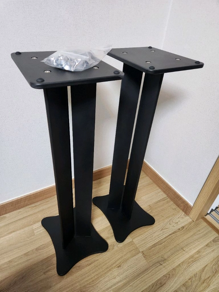 어사일랩 스피커 스탠드 팝니다. - 안심되는 중고거래