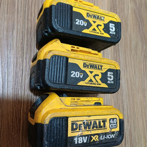 디월트 배터리 방전,고장 3개 일괄 판매해요 이미지