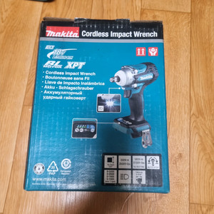 마끼다 18v 충전 미드토크렌치 DTW300 실사용은 안함 이미지