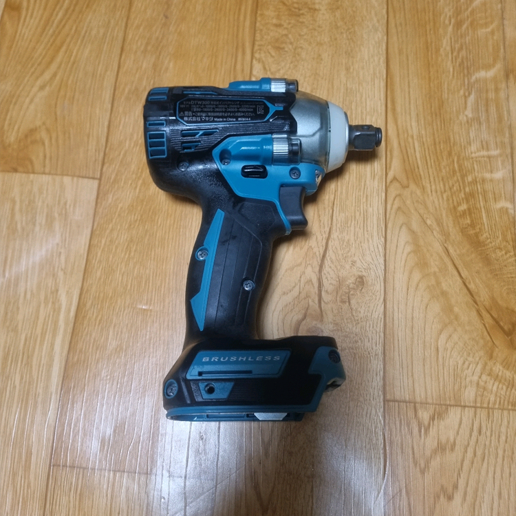 마끼다 18v 충전 미드토크렌치 DTW300 실사용은 안함 이미지