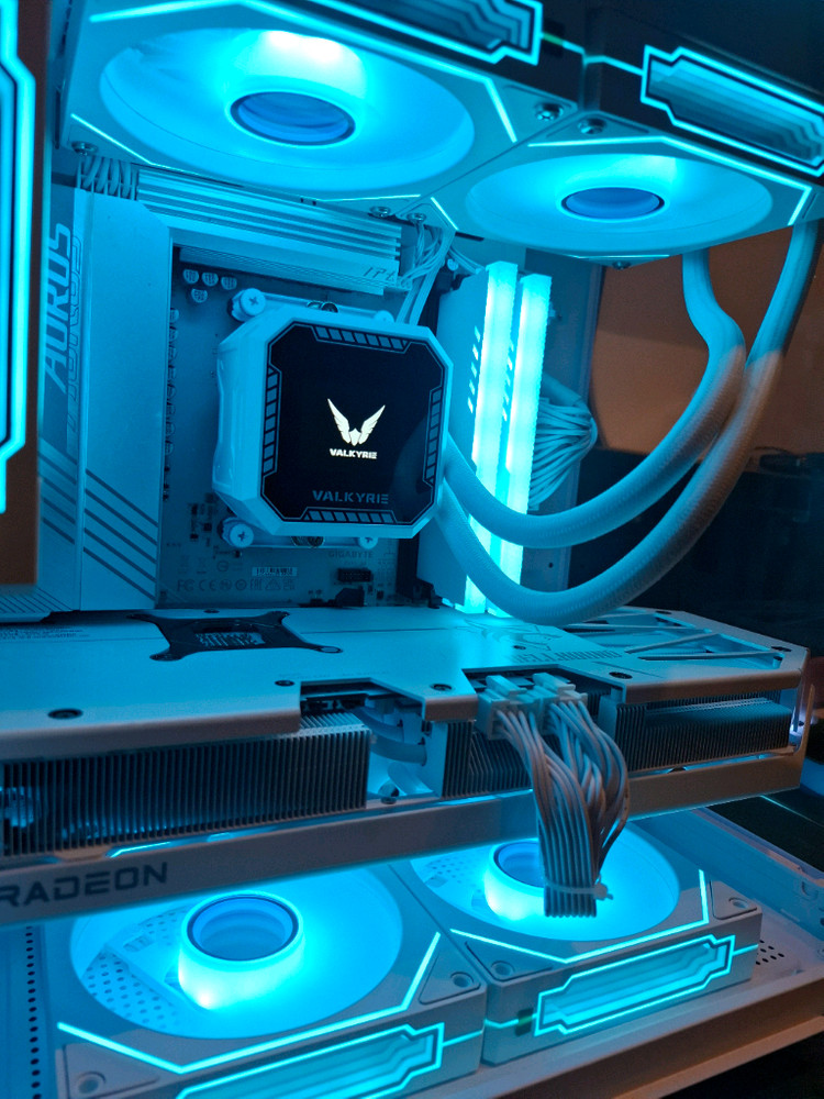 7950X3D ,삼성 64g , 9070xt 작업 방송 게임화이트PC 본체 이미지