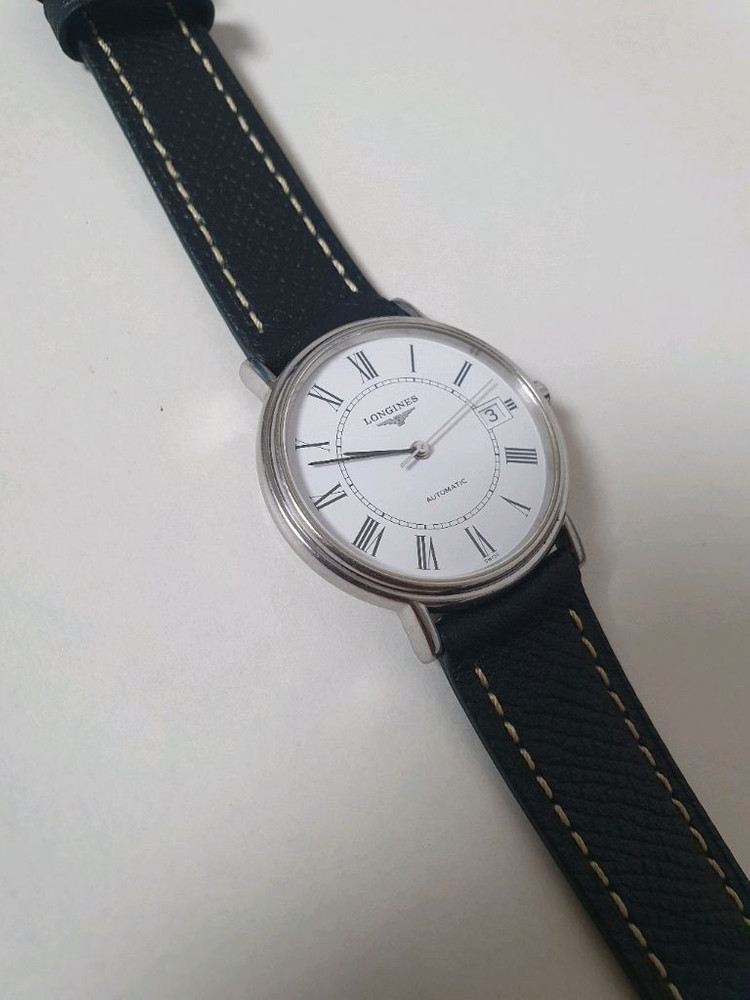 론진 프레장스 로만 다이얼 34.5mm 오토매틱 이미지