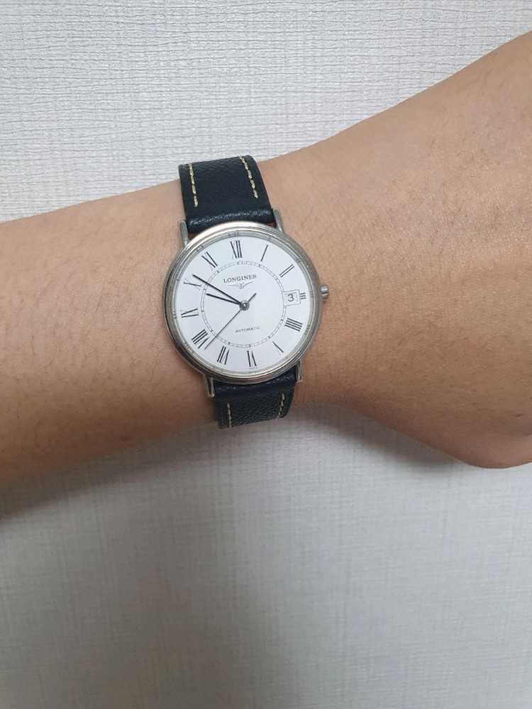 론진 프레장스 로만 다이얼 34.5mm 오토매틱 이미지