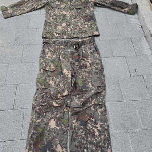 전투복 세트 이미지