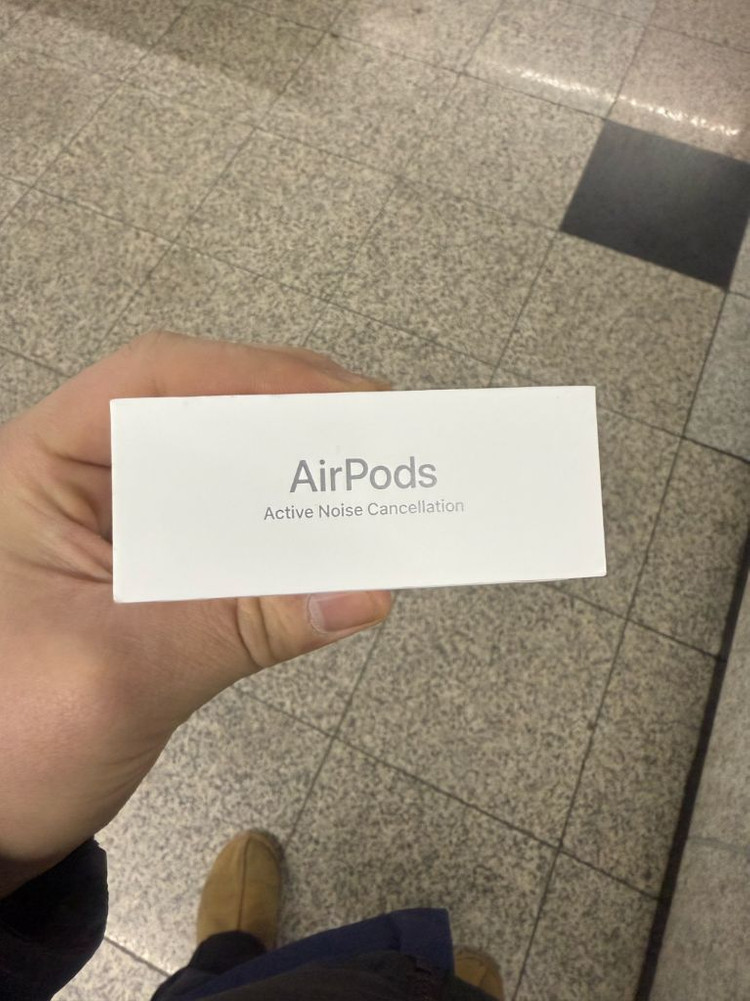 애플 에어팟4 노이즈캔슬링 미개봉 새상품 이미지