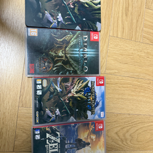 휴대용 게임기 본체 + 게임 4종 세트 이미지