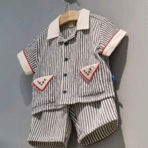 모이몰른 / 반팔 상하복세트 100 이미지