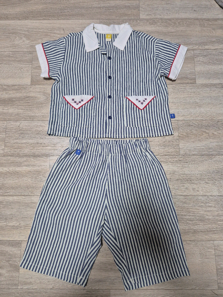 모이몰른 / 반팔 상하복세트 100 이미지