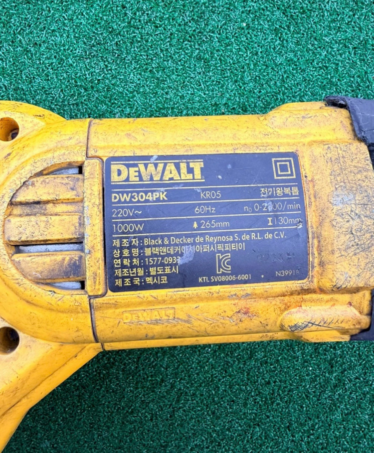 디월트 DW304PK 컷쏘 이미지
