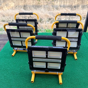 LED 휴대용 작업등 이미지