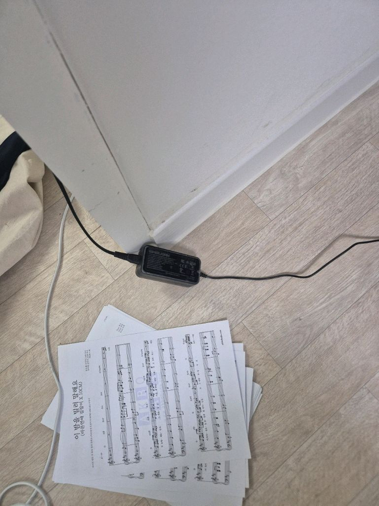 커즈와일 디지털 피아노 MPS120 A급 목건반 거치대포함 판매합니다 이미지