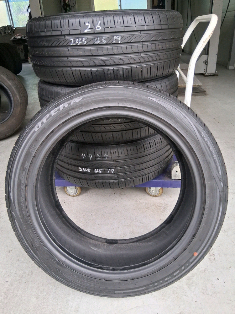오페라25~26년95%급245 45 19/2454519중고타이어 양주동두천의정부싼타이어 이미지