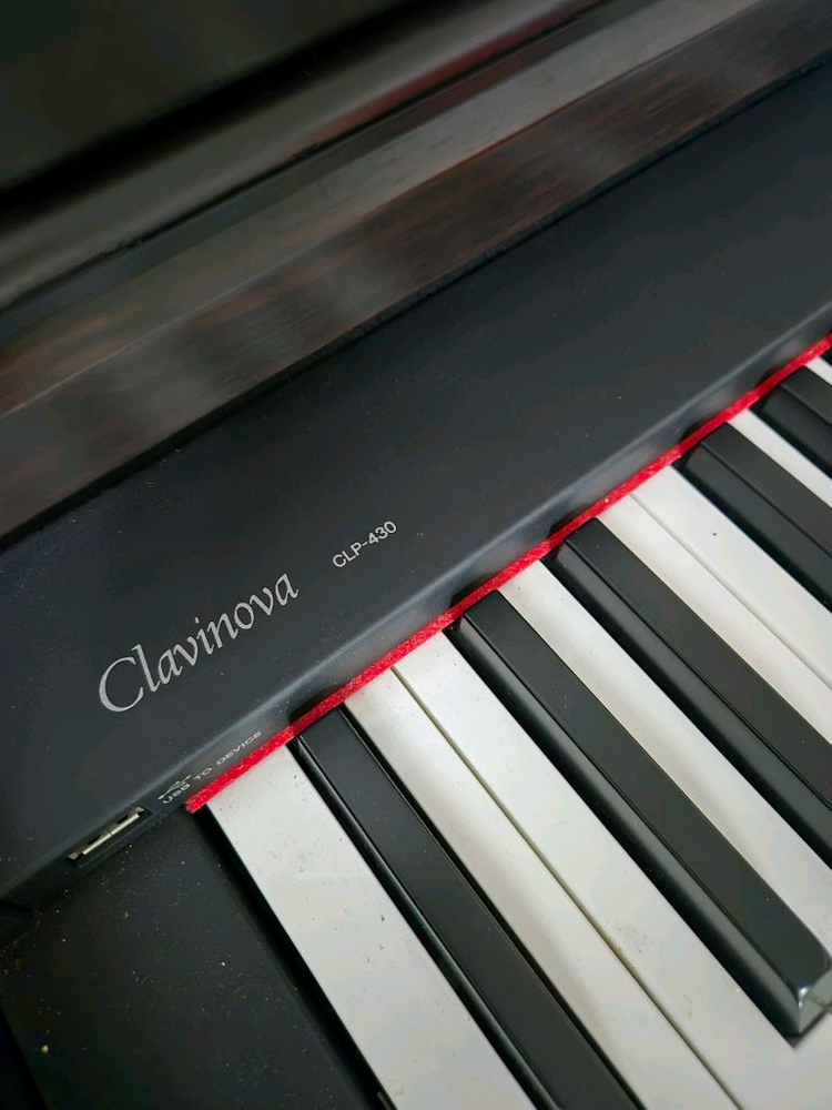 야마하 디지털 피아노 CLP-430 판매합니다. 이미지