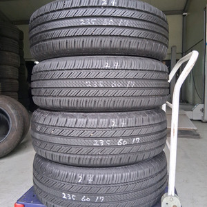 요코하마95%급2356017/235 60 17타이어 양주동두천의정부싼타이어 이미지