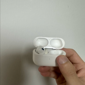 에어팟 프로 2(본체,왼쪽) 이미지