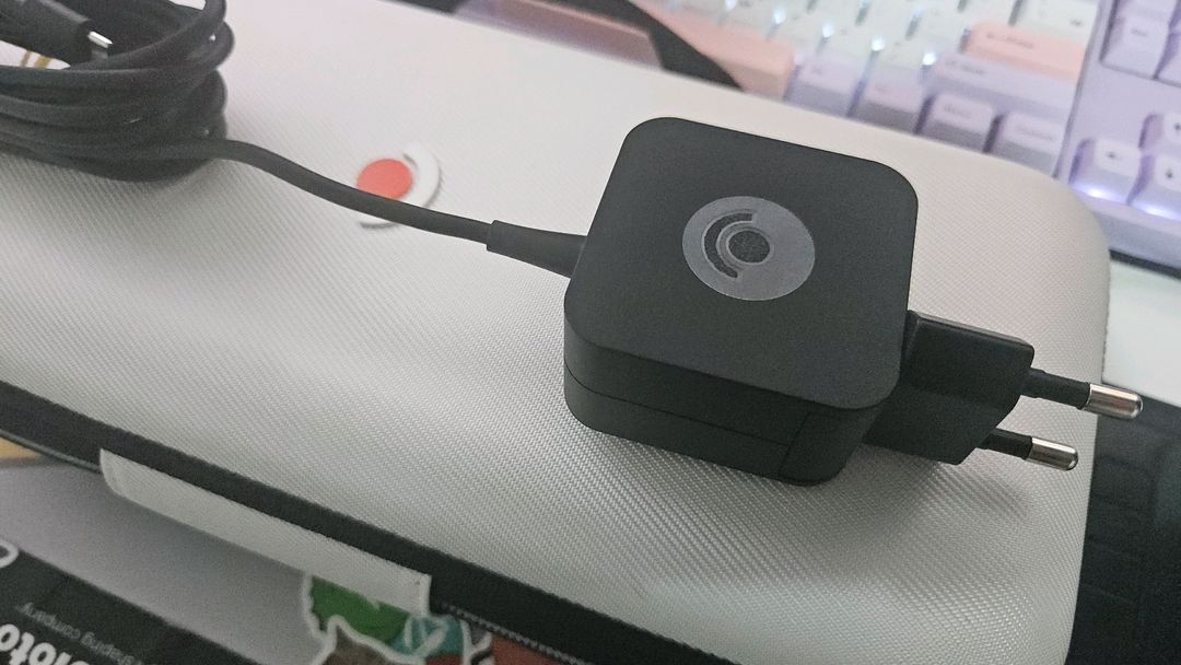 스팀덱 1tb 한정판 화이트 모델 팝니다. 이미지