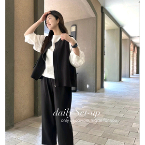 사월에 조끼 세트 이미지