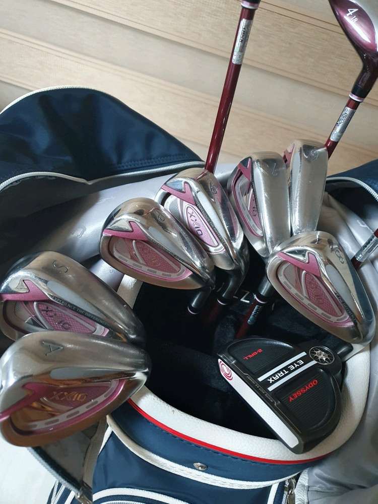 여성젝시오 골프채 1200k 정품 풀세트 팝니다 이미지