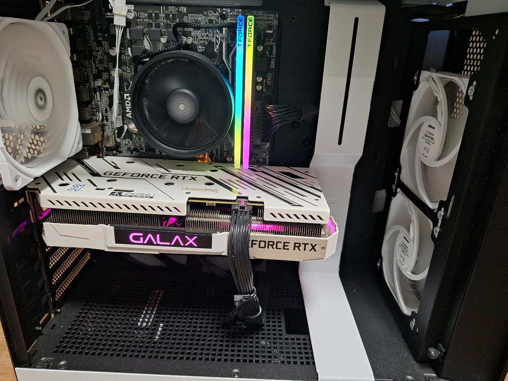 게이밍 컴퓨터 PC 본체 라이젠 5600X RTX 3060Ti 배그 오버워치 발로란트 게임용 작업용 데스크탑 이미지