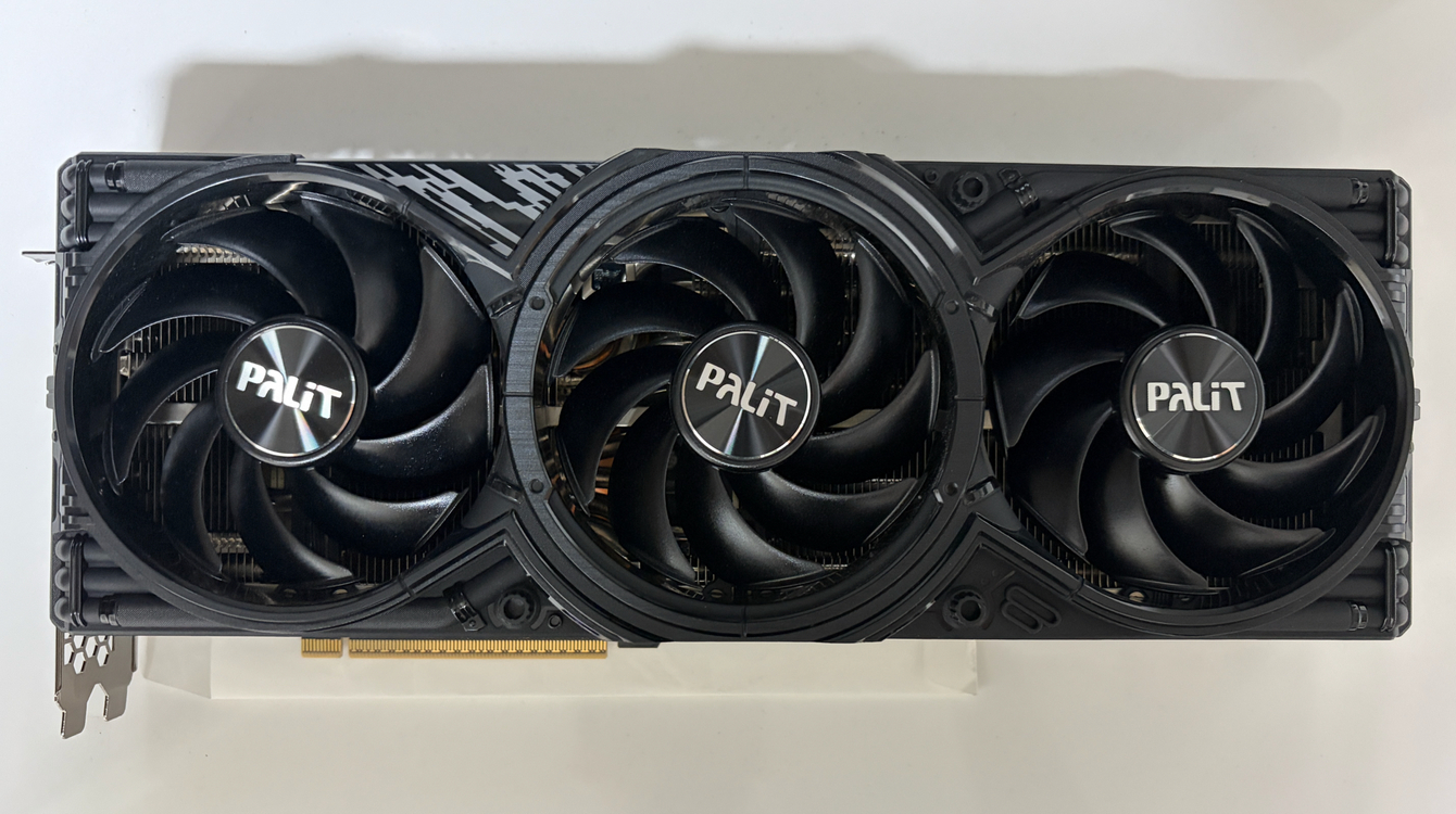 팰릿 5070ti 게이밍프로 이미지