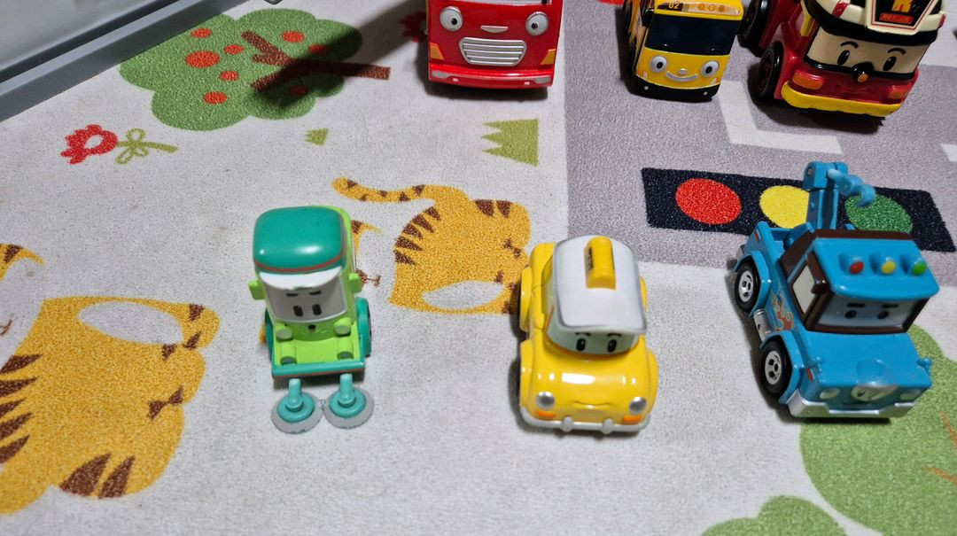 로보카폴리 세차장 다이캐스팅 미니카 숫자 사물책 타요등 이미지