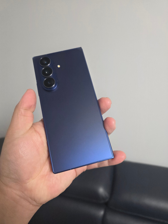 갤럭시 Z폴드7 블루 256기가 SS급 팔아요~ 이미지