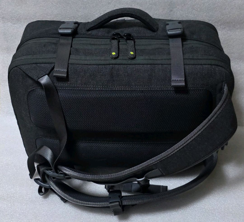 인케이스INCASE EO Travel Backpack 노트북백팩 여행배낭 이미지