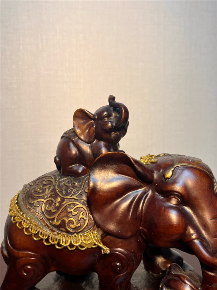 코끼리 조각상 (납복, 왕재) 이미지