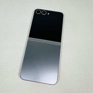 갤럭시 Z플립6 실버 256기가 내부화면센터판 이미지