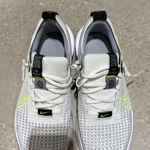 나이키 런닝화 인터랙트 런 275mm 화이트 이미지