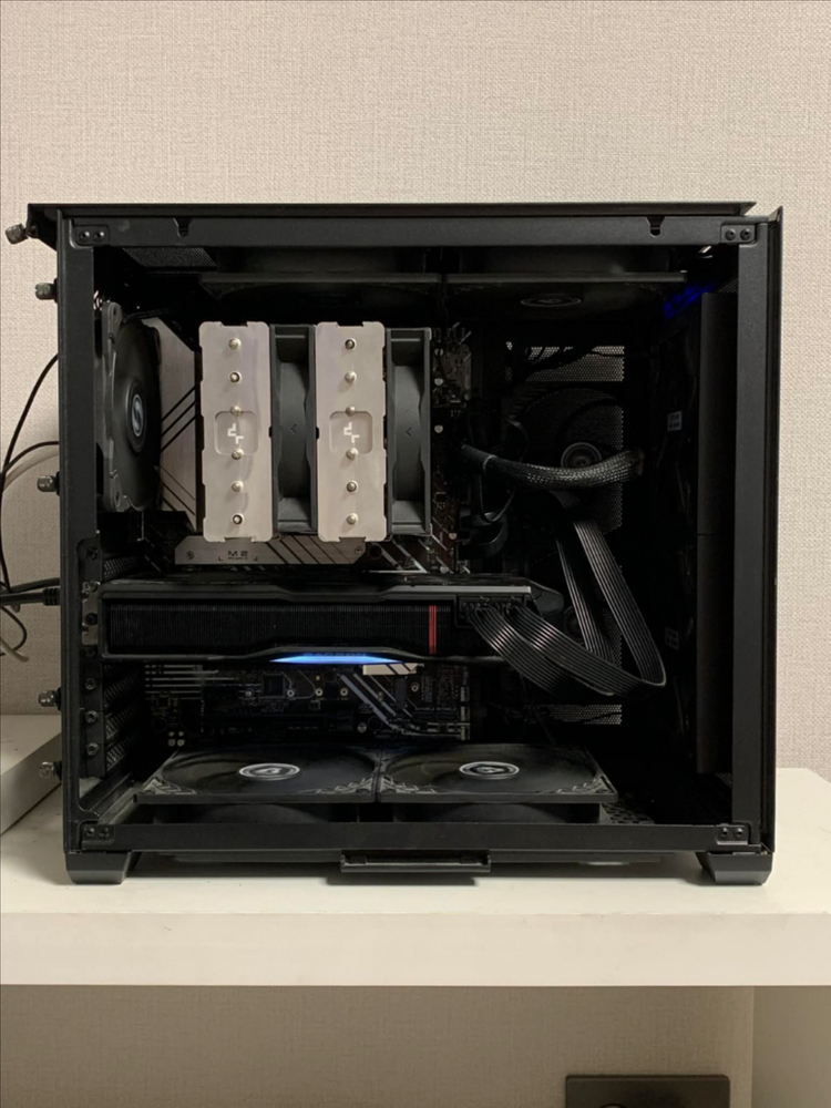 13600kf rx 7900xtx 게이밍 컴퓨터 본체 이미지