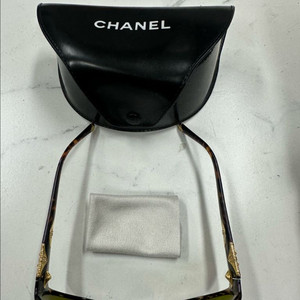 루이비통 럭셔리 정품 수지 레오파드 선글라스 Z0266E 팝니다 [정품/NM급] 루이비통(Louis Vuitton) 이미지