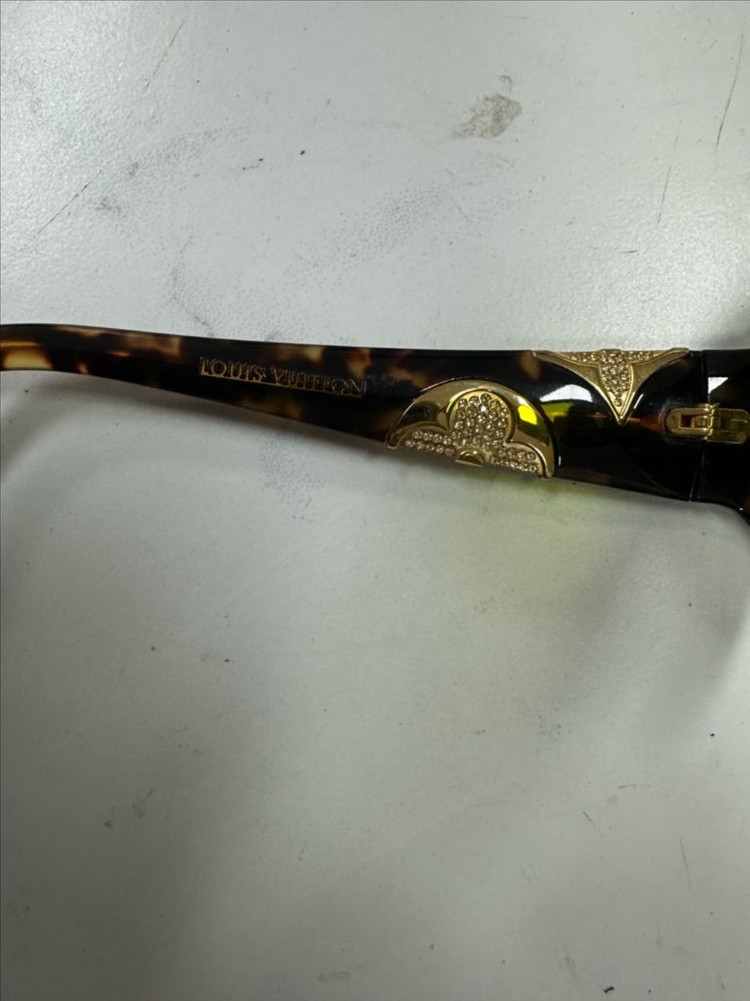루이비통 럭셔리 정품 수지 레오파드 선글라스 Z0266E 팝니다 [정품/NM급] 루이비통(Louis Vuitton) 이미지