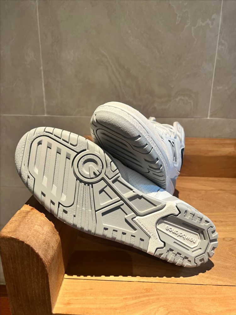 뉴발란스 bb650 흰검 270,275 이미지