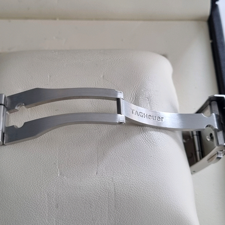 태그호이어 아쿠아레이서 300 오토 청판 41mm WBD2112(2018.12) 이미지