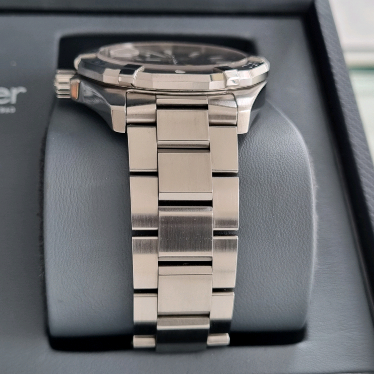 태그호이어 아쿠아레이서 300 오토 청판 41mm WBD2112(오버홀 완료) 이미지