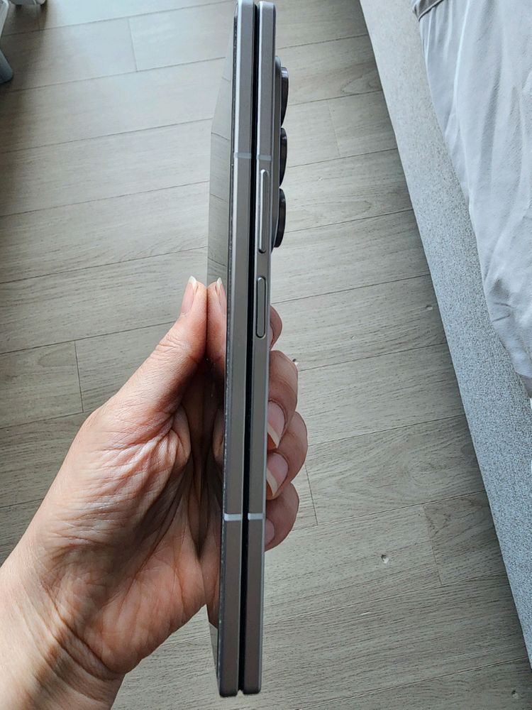 갤럭시 z7 폴드 256 이미지