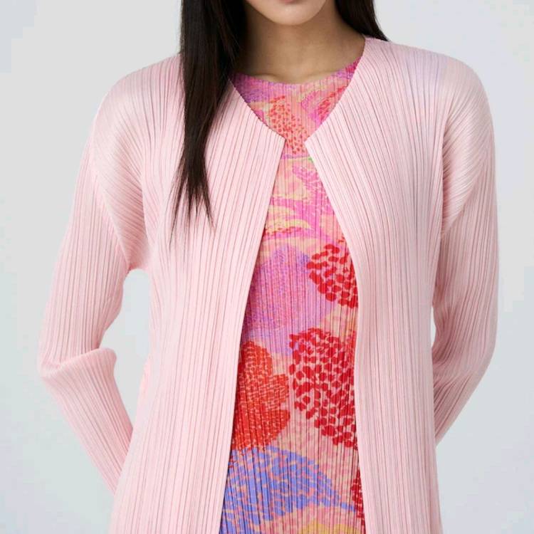 이세이미야케 플리츠플리즈 가디건 3월 먼슬리 가디건 라이트 핑크 3사이즈 이미지