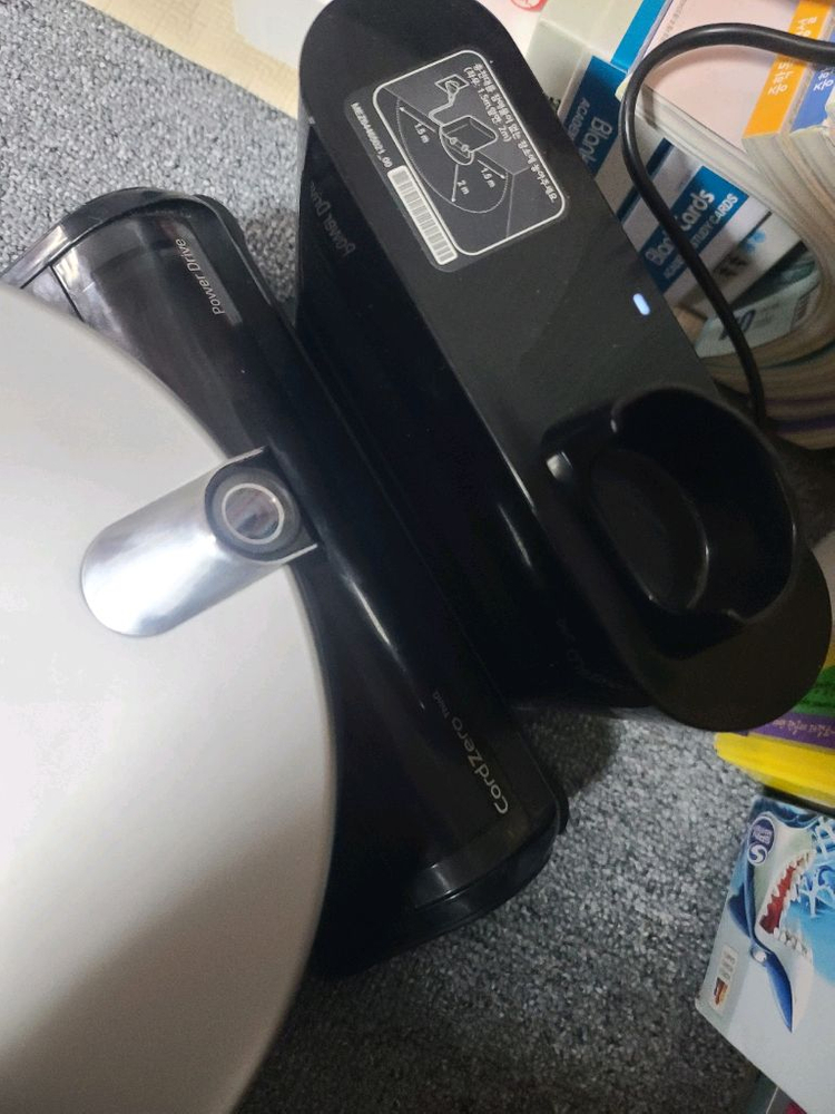 엘지 코드제로 r9 로봇 청소기 R97STDAN1 이미지