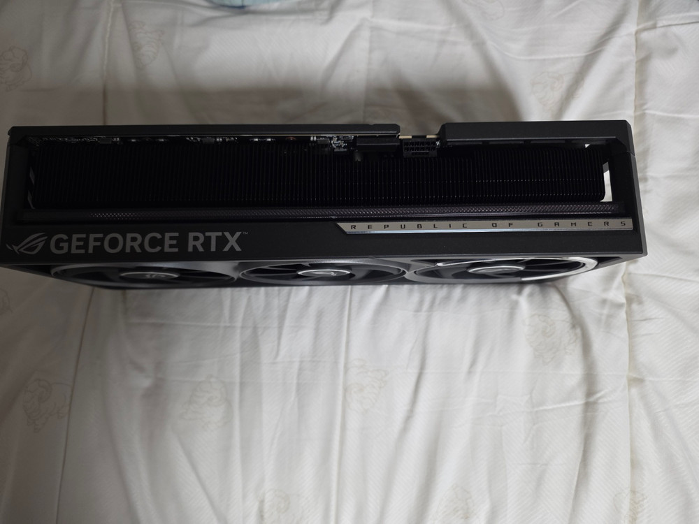 RTX 5090 asus 아스트랄 팝니다 이미지