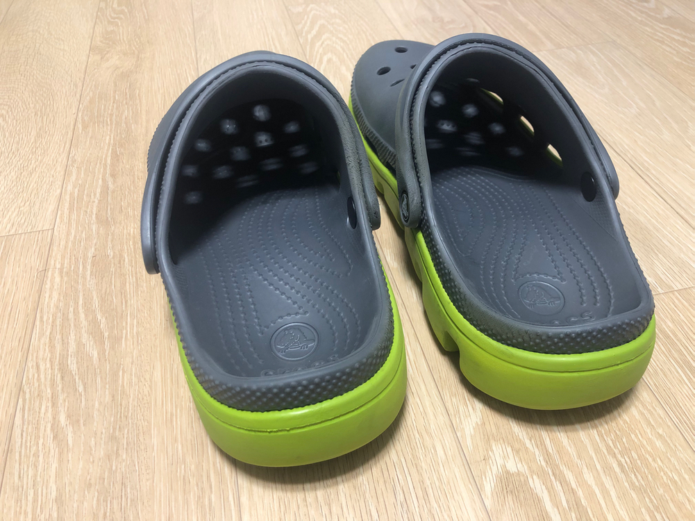 크록스 (듀엣 스포츠 클로그) 신발 판매합니다 이미지