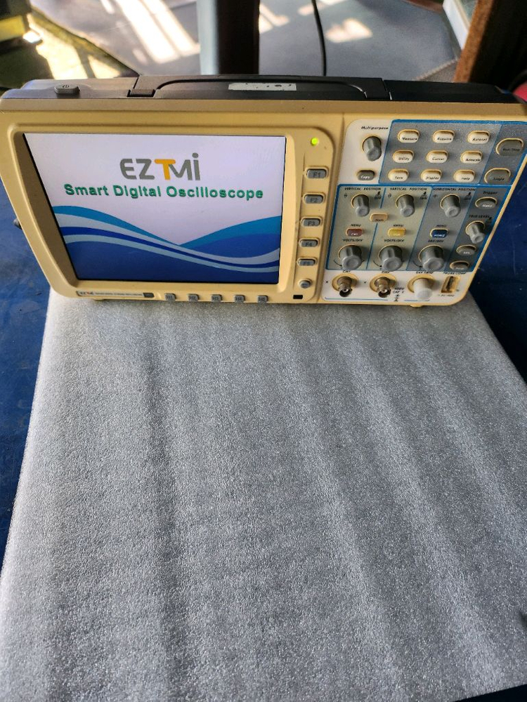 디지털 오실로스코프 이미지