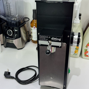 디팅 kr804 커피 그라인더 이미지