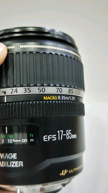캐논 EF-S 17-85mm F4-5.6 IS USM 렌즈 이미지