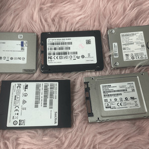2.5' 250GB SSD 브랜드 랜덤 5개 이미지