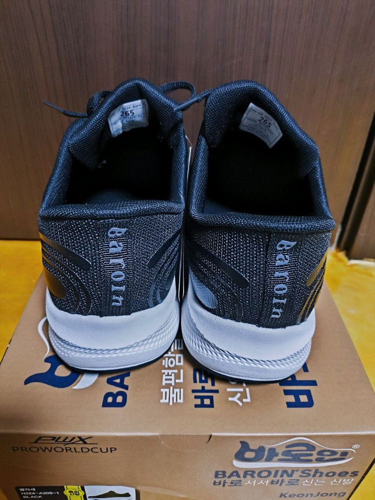 (새상품)270 남성 경량 런닝화 신기 편한 특허 운동화 프로월드컵 이미지