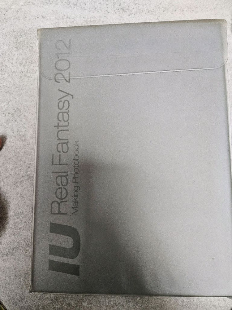 아이유 리얼 판타지 2012 스페셜 DVD,포토북 이미지