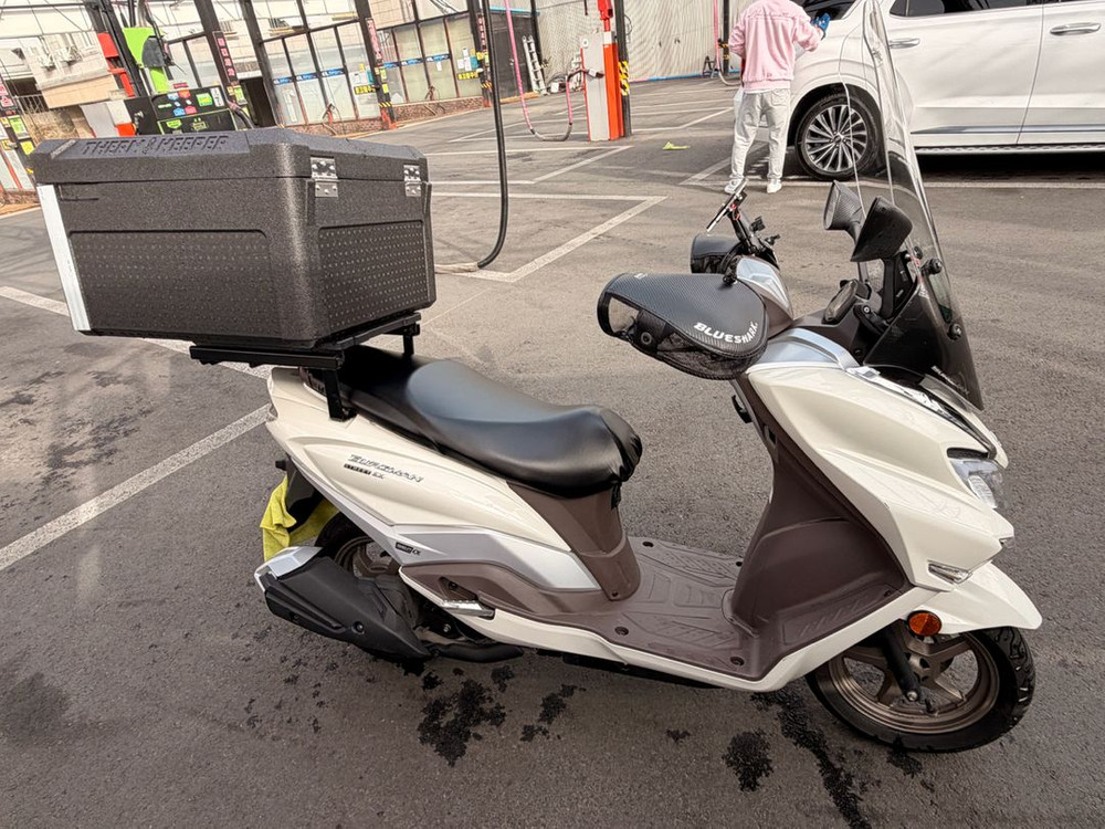 125cc 스쿠터 이미지