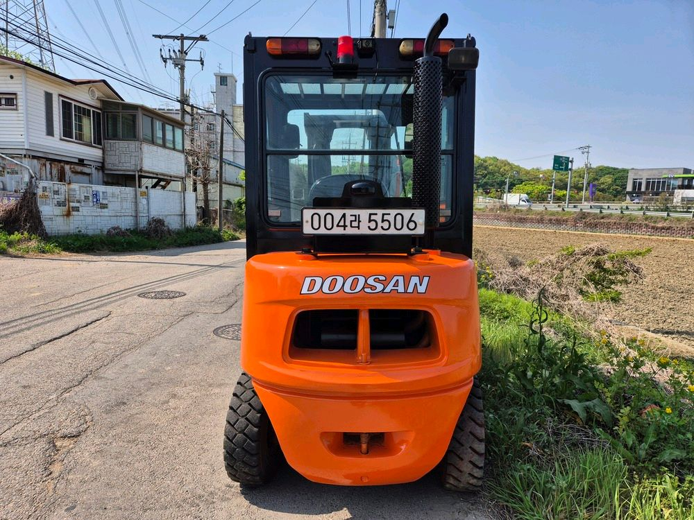 [중고지게차] 두산 D25S-5 3단,양개식 자동발 이미지