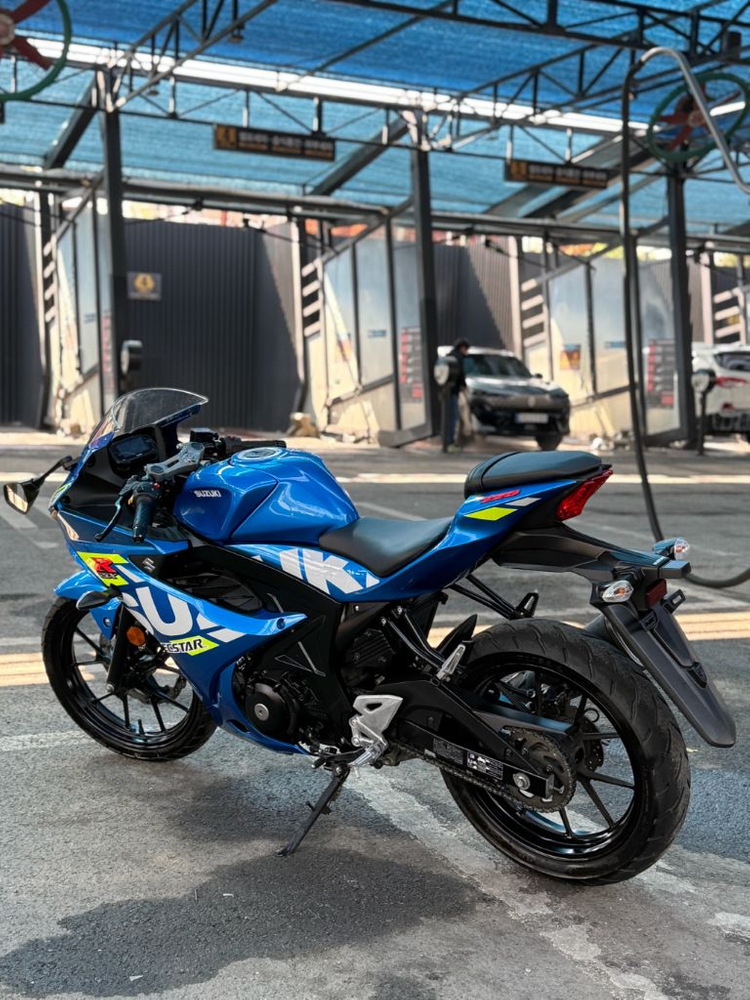 스즈키 gsxr125 23년식 짧은 키로수 싸게 팝니다 이미지